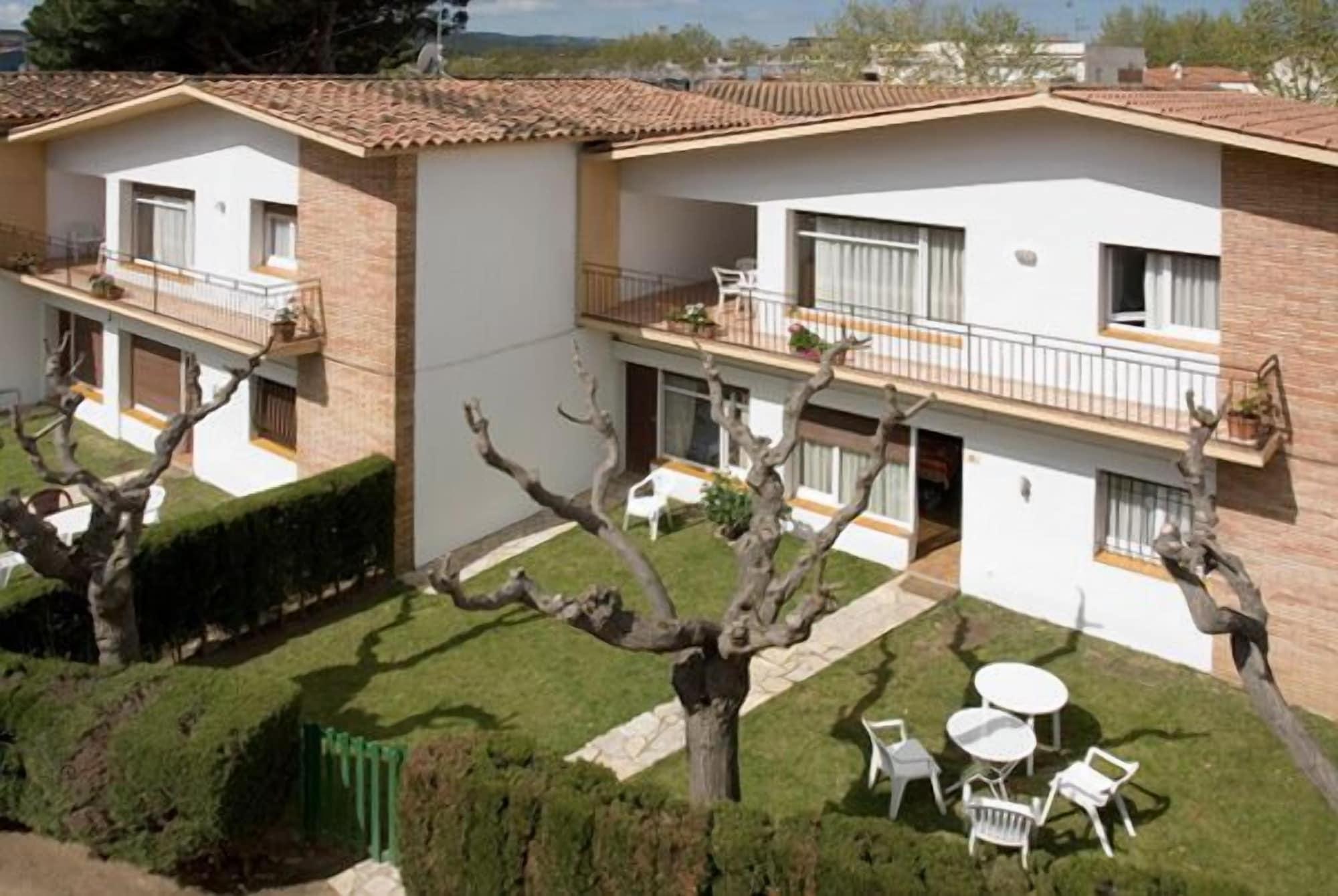 Rvapartaments Benelux Castell-Castell-Platja d'Aro Extérieur photo